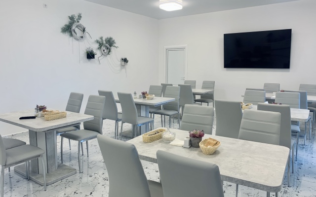 Eleni Guest House