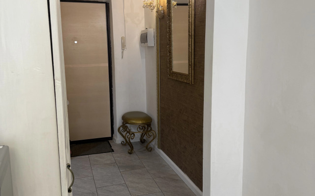 Uyutnaya Studiya v Samom Tsentre Apartments