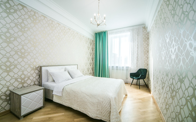 3-room on 2 International Street City Center  Apartments