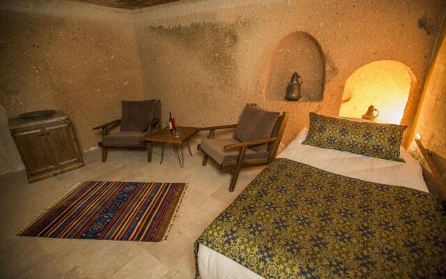 Helike Cave Suites