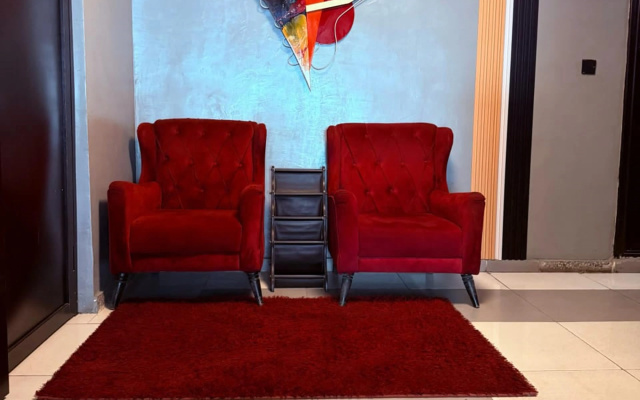 Отель Glandov Suites