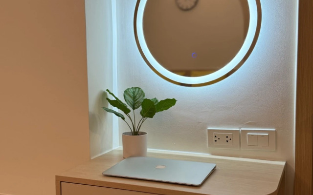 Milaya s Basseynom Ryadom s Morem Flat