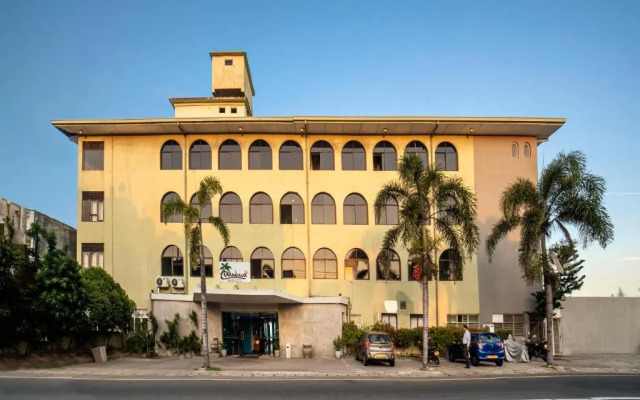 Hikkaduwa Beach Resort Hotel