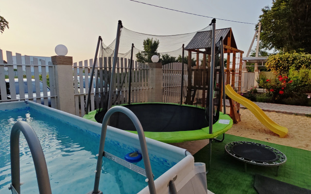 Garmoniya Guest house