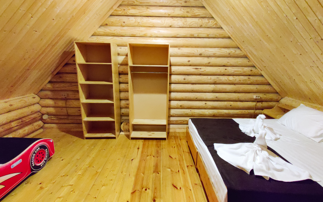 Na Bukovoy 4 Guest House