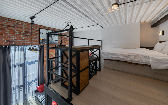 Квартира Двухуровневая студия Smart Host на Н. Красносельской