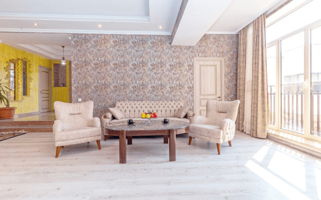 On Buzand Str. 13-109/1 Apartments