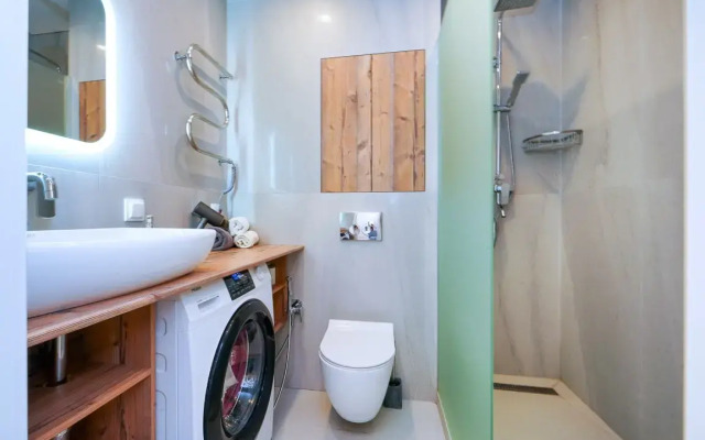 9 Krymskiy Mamayka Apartment