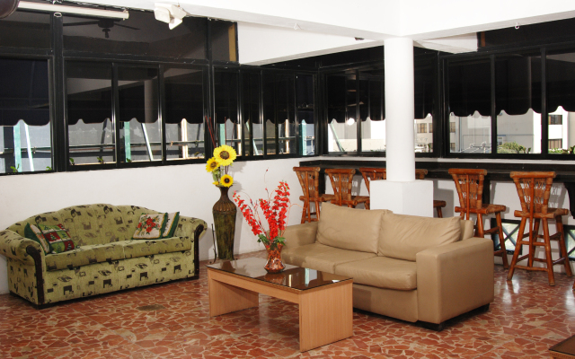 Royal Palace Hotel