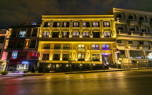 Отель Cosinus Airport