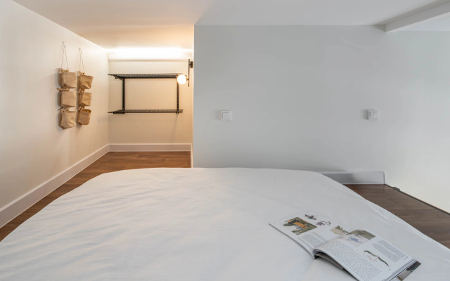 Квартира Стильная студия на Большой Пушкарской