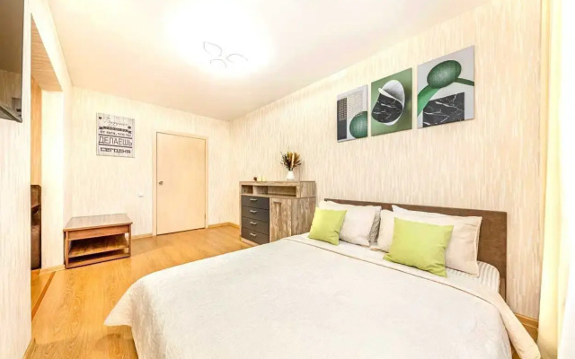 Квартира студия на Университетской Набережной 99