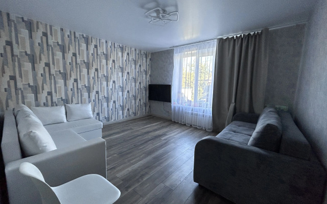 Na Ulitse Izumrudnaya 17 Private House