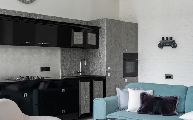 Квартира четырехкомнатная на Почтамтском