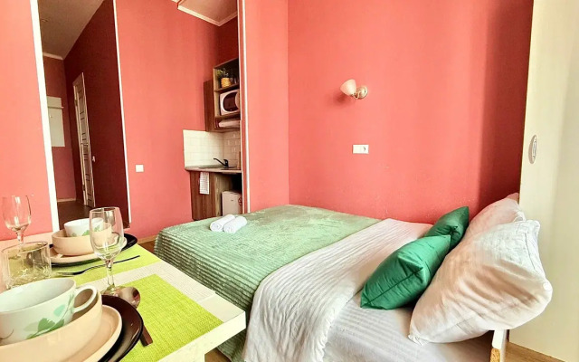 U Metro Pykhtino RK1 Apartments