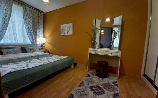 Апартаменты Аренда Рай на улице Горького 2