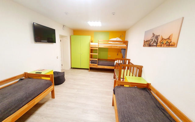 Party And Sun Hostel
