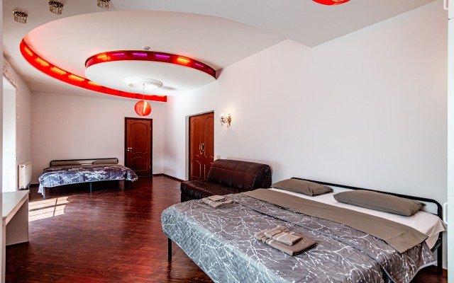 Shikarny Dom V Aprelevke S Basseynom I Saunoy Private house