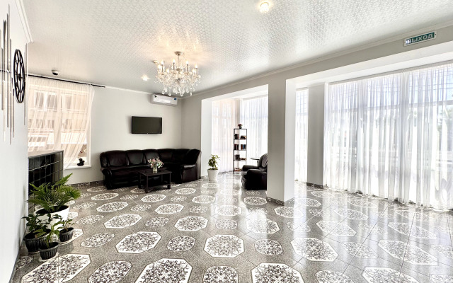 Gostevoy Dom Diamond Guest House