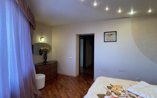 Апартаменты Уютная трёхкомнатная квартира