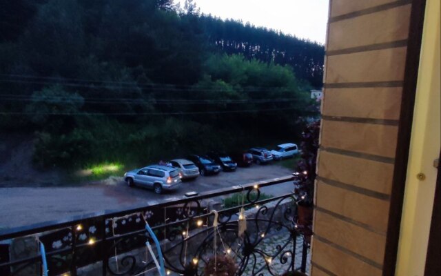 Radevichi Guest House