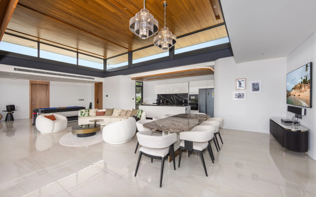 Zavaya 360 View Luxury Retreat with Pool Villa