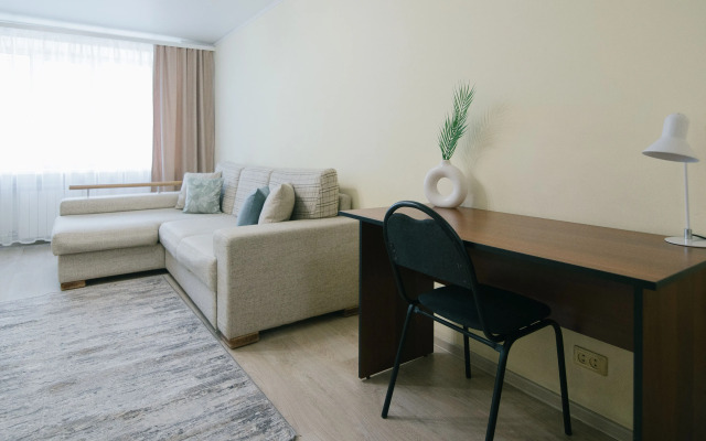 Апартаменты Большая двухкомнатная квартира напротив ДВГУПС