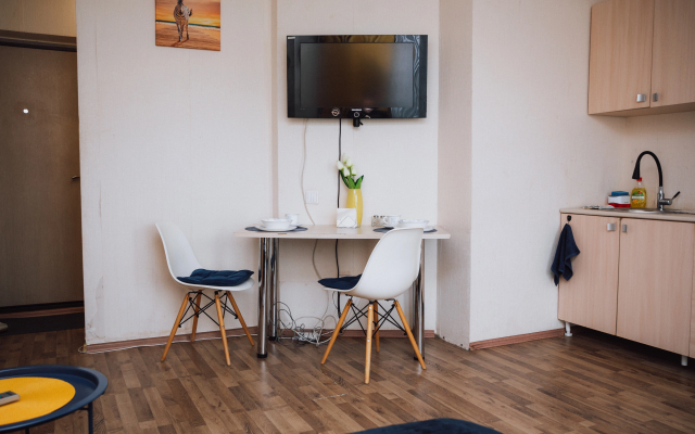 Solnechnaya Studiya Na 40-Letiya Pobedy Apartments - Apartment in تشيليابنسك - Photo 2