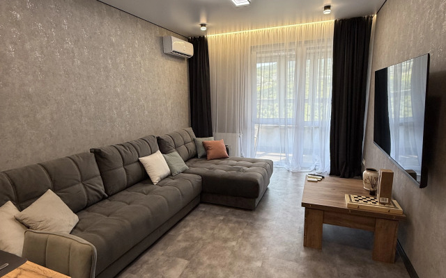 Uyutnaya Kvartira V Kurortnom Gorode Yalta Flat