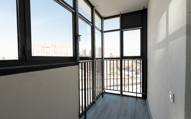 Апартаменты KazanHome Новая квартира с гостиной, спальней и отдельной кухней