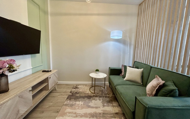 Na Oktyabr'skoj Flat