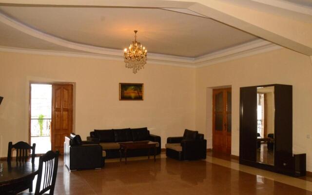 Irise Hotel
