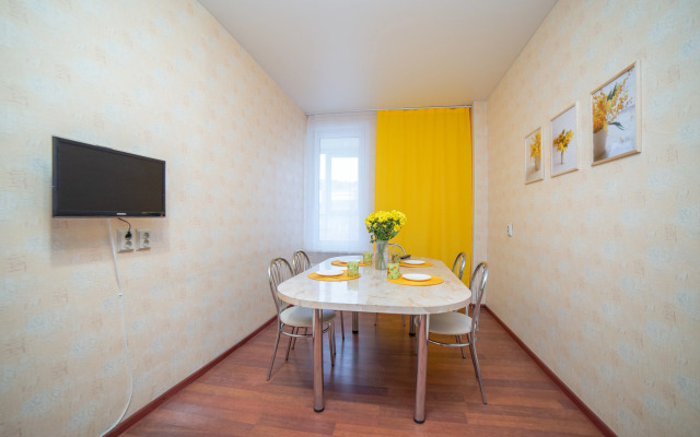 Апартаменты Радищева 33 Трехкомнатная Вторая