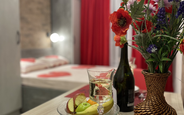 Квартира Romantic House Red