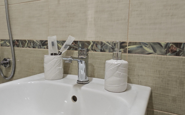 Provence Flat