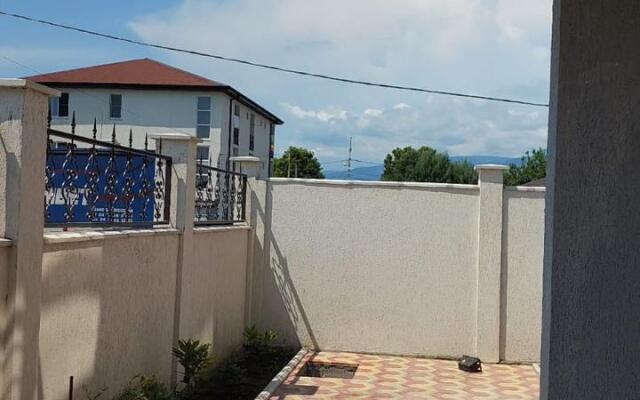Bon-Amour Inn Guest House