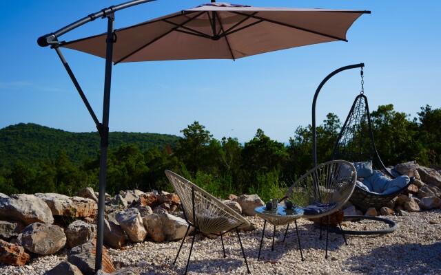Rose (luštica Bay) Glamping