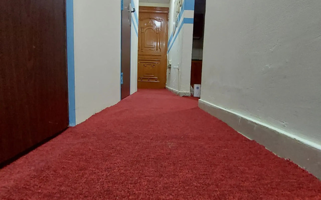 Benitah Capsule Family Rooms and Partitions Hostel