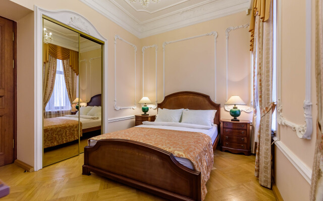 HTH24 Italyanskaya 29/14 Apartments