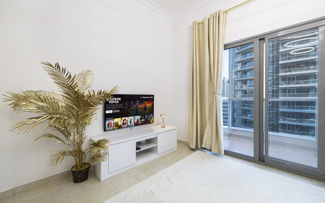 Luxury and Spacious Full Marina View Flat
