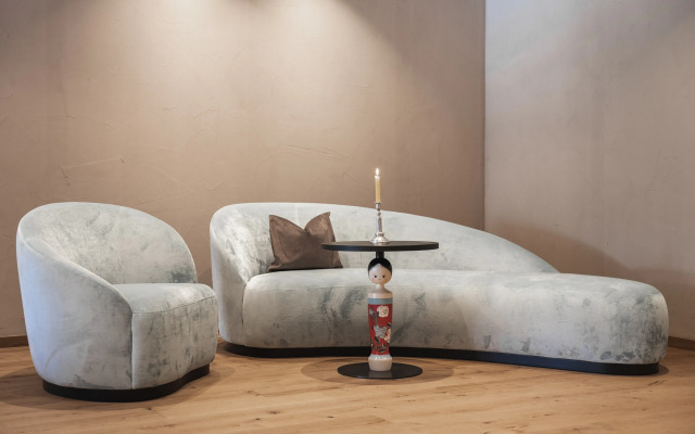 La Cort My Dollhouse - Adults Only