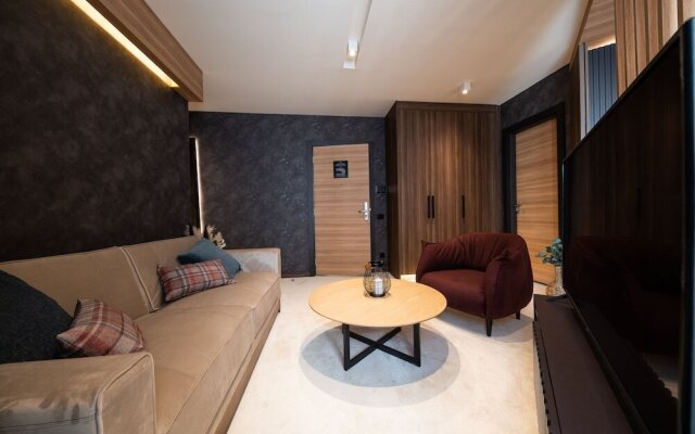 Woodside by Anaya Aparthotel