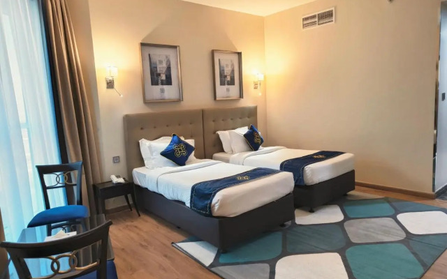 Seven Seas Hotel