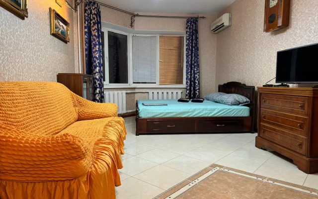 S Vidom Na Rodinu-Mat Flat