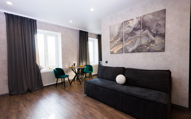 Квартира с видом на собор Александра Невского