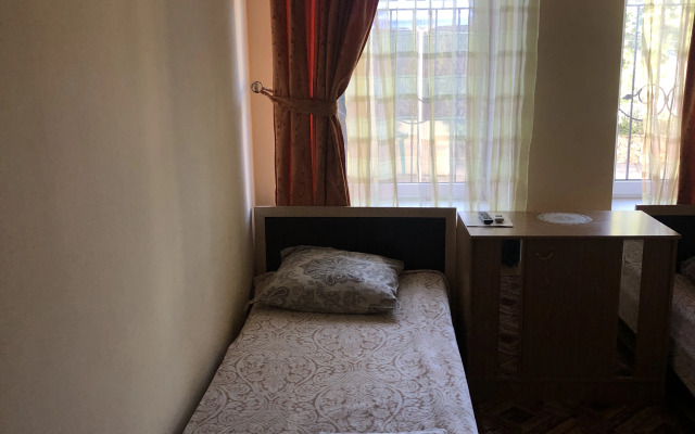 Na Dvoryanskoj Hotel