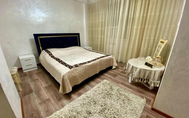 Golden Horse Hotel