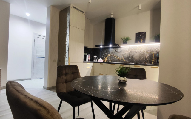 Premium Flat