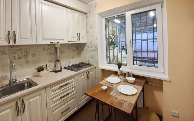 S lichnoi terrasoi ryadom s zhd vokzalom Apartments