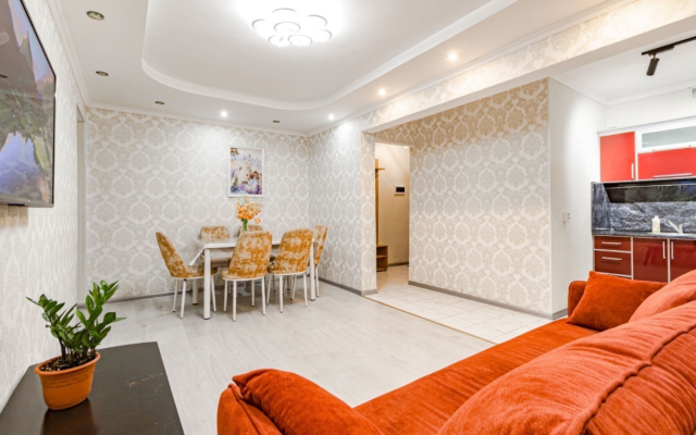 Ryadom S Vokzalom Flat